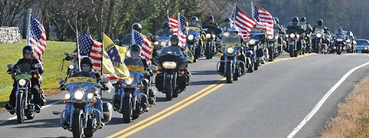 Young Marines Escort WWII Veterans to Iwo Jima